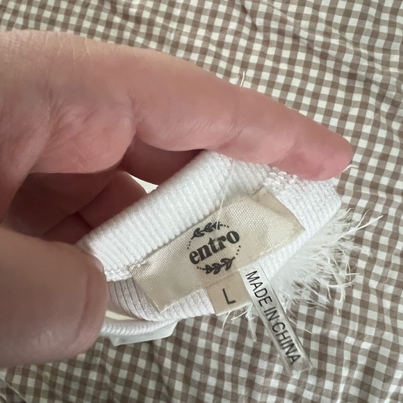 Entro White Feather Bodysuit - Picture 3 of 4